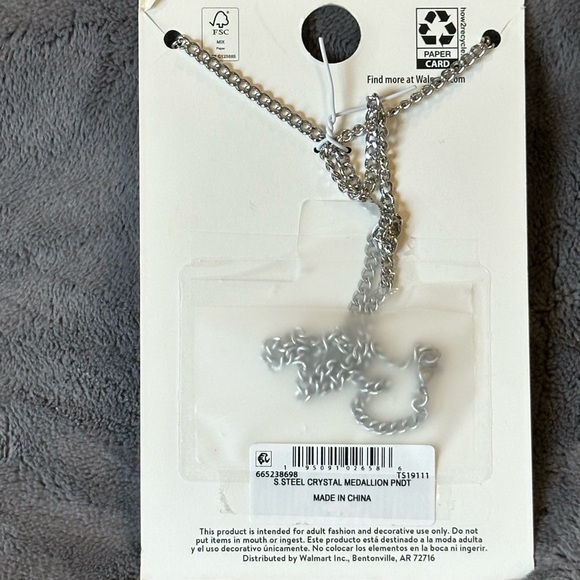 Men's Stainless Steel Crystal Religious Medallion Pendant 24”✨NWT✨ - Picture 4 of 7